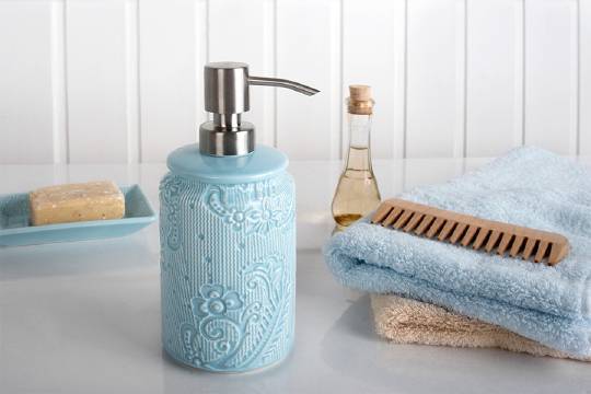 Диспенсер для жидкого мыла: 60+ дизайнерских моделей для ванной