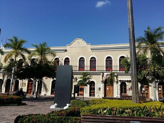 Эллиптический музей Mazatlán в Мексике