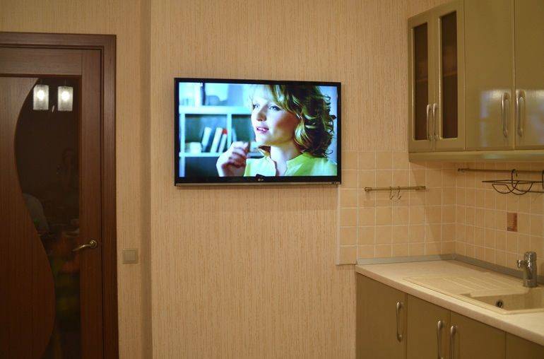 Телевизор на кухню: 130 фото как расположить грамотно телевизор