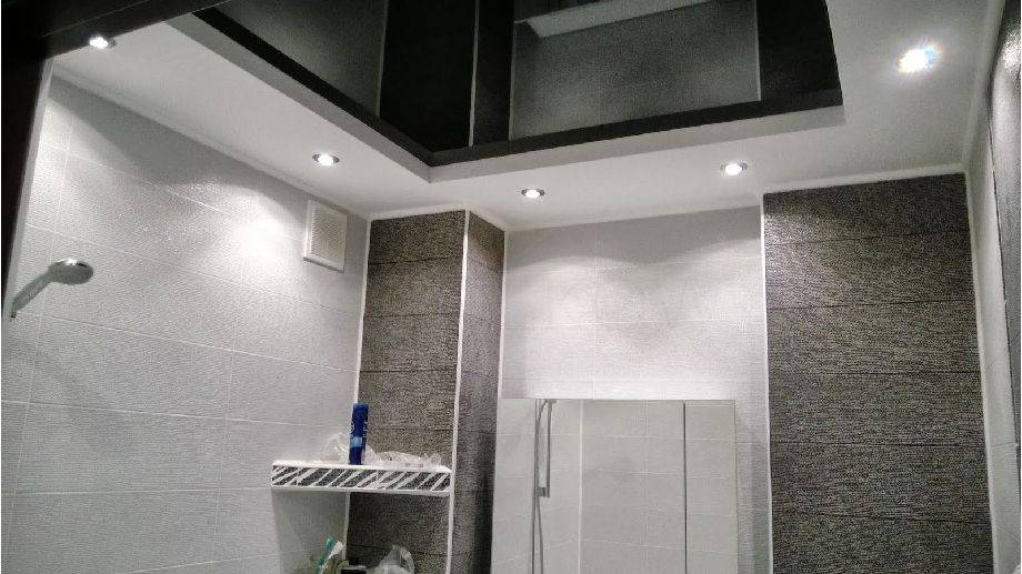Дизайн потолка в ванной — 50 идей.