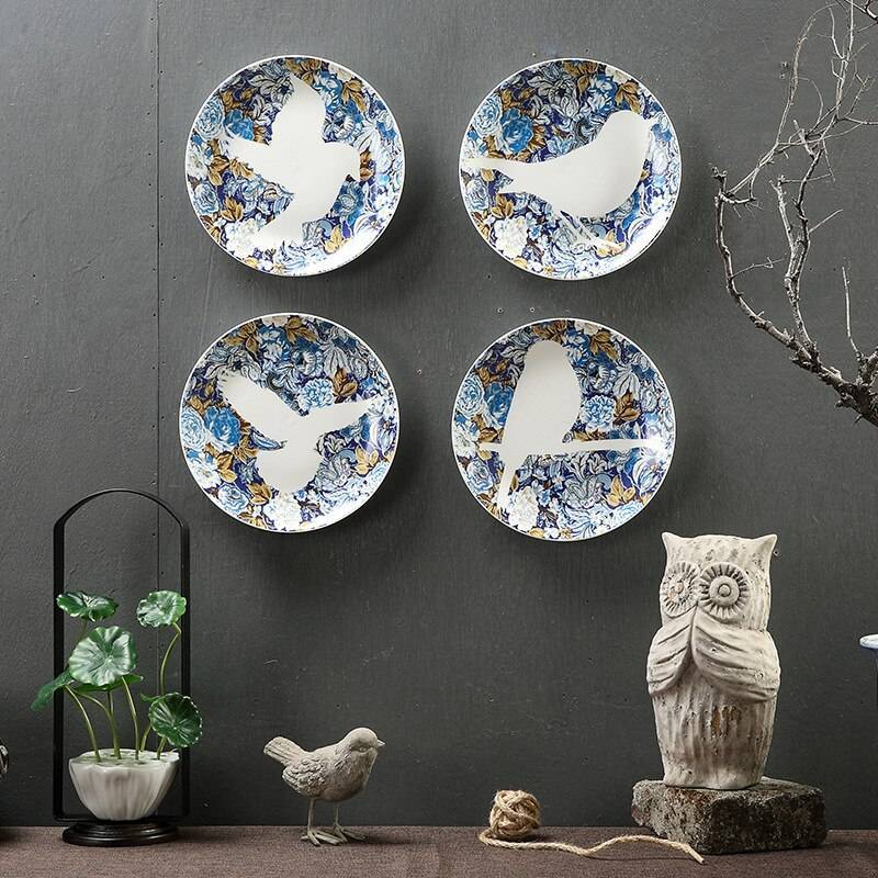 Декоративные тарелки на стене +75 фото украшения своими руками