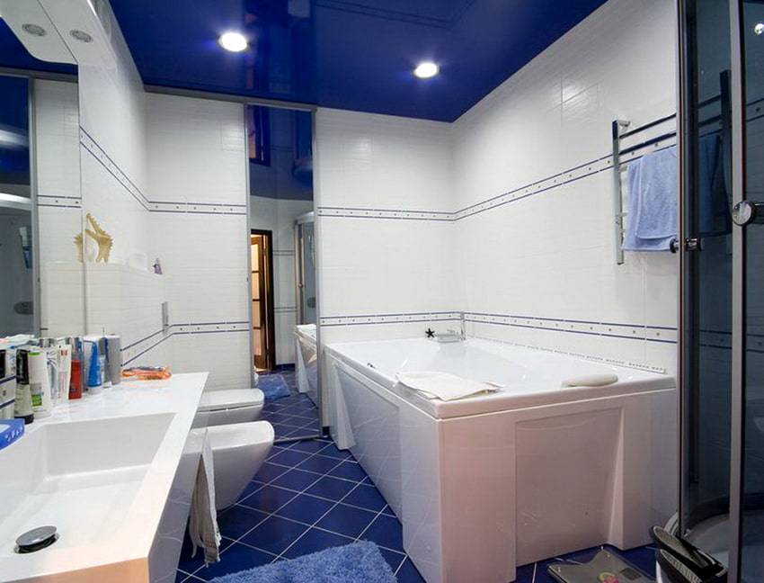 Натяжной потолок в ванной дизайн фото
