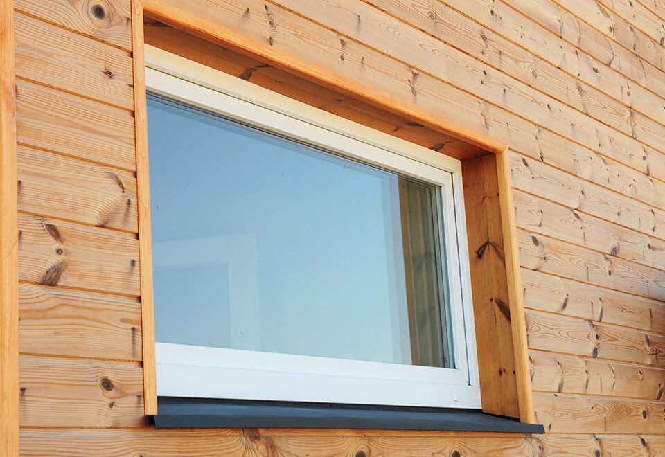 Откосы для пластиковых окон в деревянном доме: снаружи, внутри
