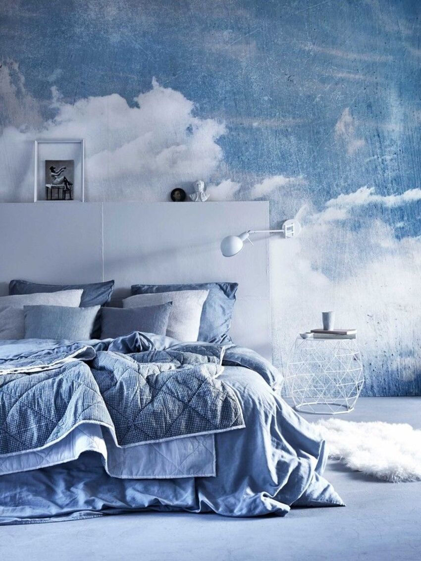 Серо голубая спальня