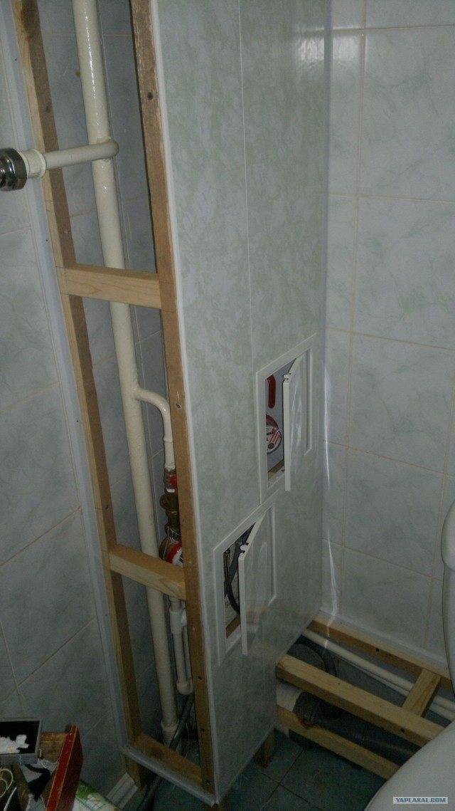 10 оригинальных идей маскировки канализационных и водопроводных труб своими руками