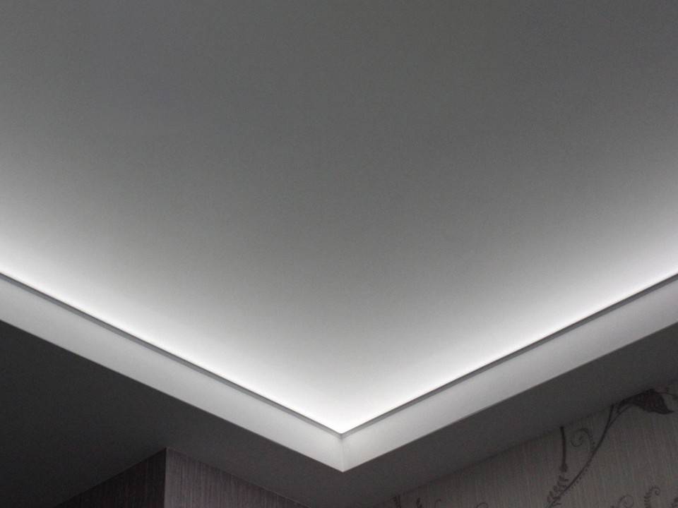 Подсветка потолка - лучшие варианты, монтаж своими руками!