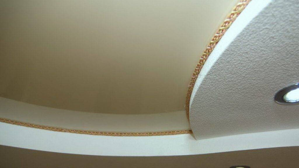 Маскировочная лента для натяжных потолков: вставка и декоративный шнур, окантовка