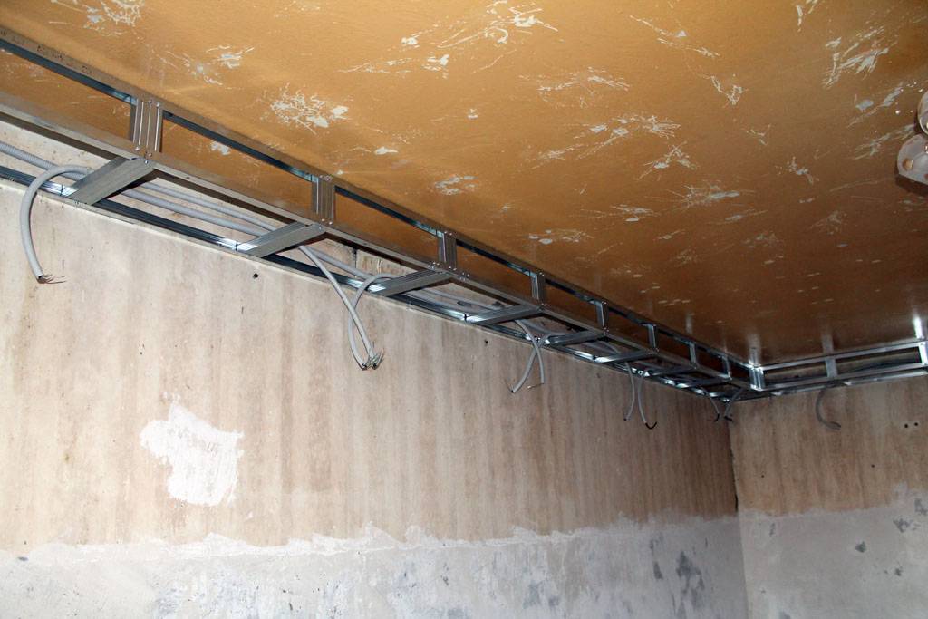 Двухуровневые потолки из гипсокартона (51 фото): технология монтажа