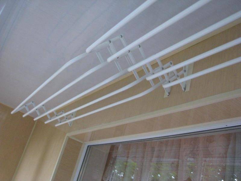 Сушилка для белья на балкон: фото и инструкции по выбору и установке сушилок