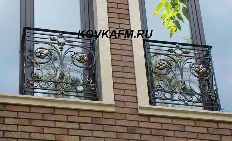 Французский балкон: что это такое, дизайн и виды кованных ограждений