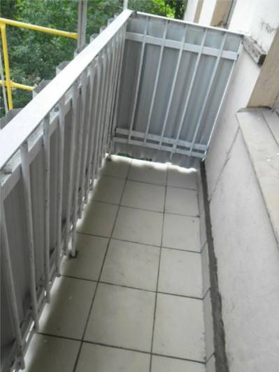 Как укрепить и утеплить парапет на балконе