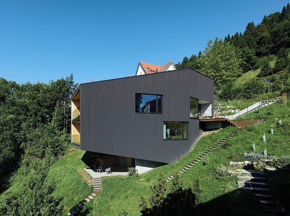 Как построить дом на склоне: проектирование, особенности постройки, как использовать неровности поверхности