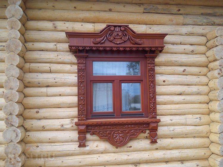 Наличники на окна в деревянном доме - фото примеров