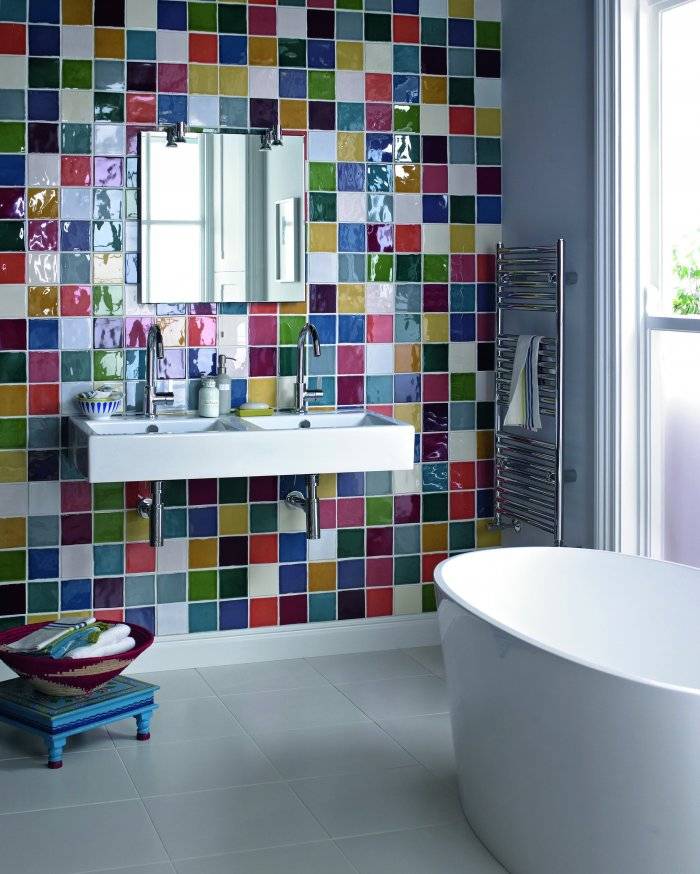 Примеры модной плитки для маленькой ванной комнаты 2020-2021: 50 фото