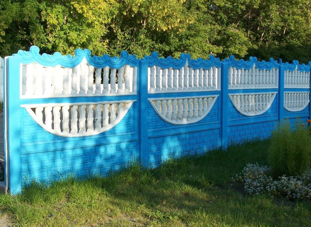 Как красиво покрасить бетонный забор фото