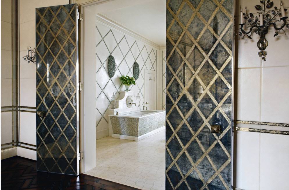 Зеркальная плитка в интерьере ванной, кухне, спальне, гостиной: размеры, фацет на плитке из зеркала, плитка-соты, фото