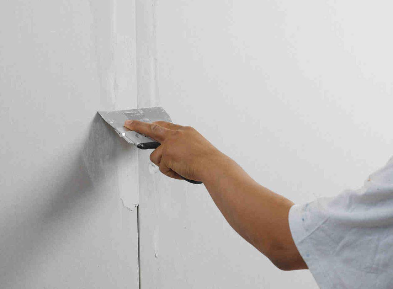 Надо ли шпаклевать стены из гипсокартона и как это сделать правильно? инструкция и советы