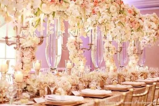 Цветочные композиции на свадьбу: правила и идеи оформления