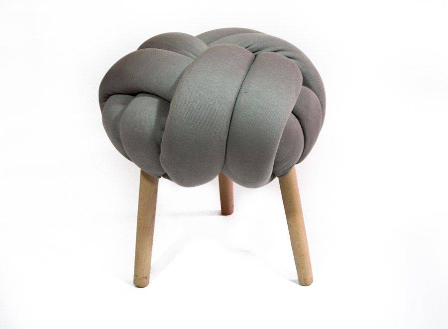 Подушки для сидения на стуле (110 фото): все тонкости выбора идеальной ортопедической и декоративной подушки
