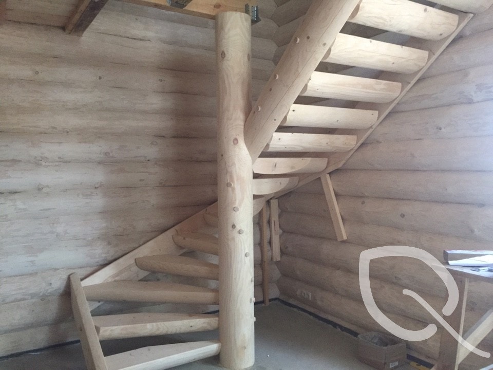 Винтовая лестница своими руками из дерева: чертежи и 6 материалов