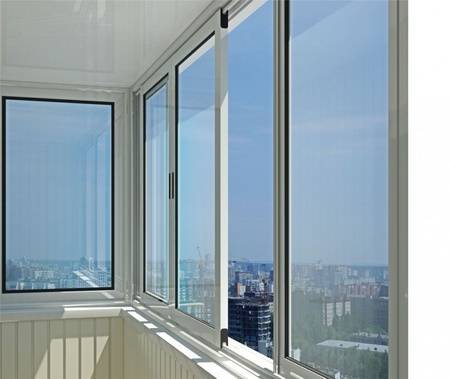 Остекление балконов и лоджий алюминиевым профилем, достоинства и недостатки