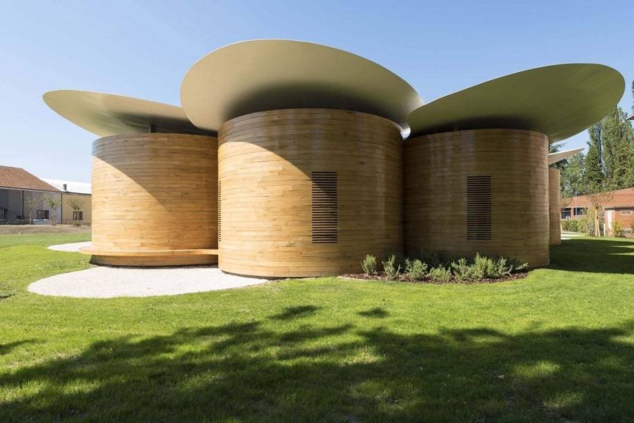 Прогулка на диване: необычные дома из италии | houzz россия