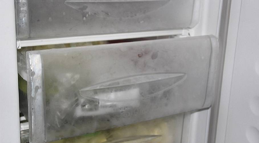 Как убрать запах из морозильной камеры холодильника, как избавиться от запаха в морозилке