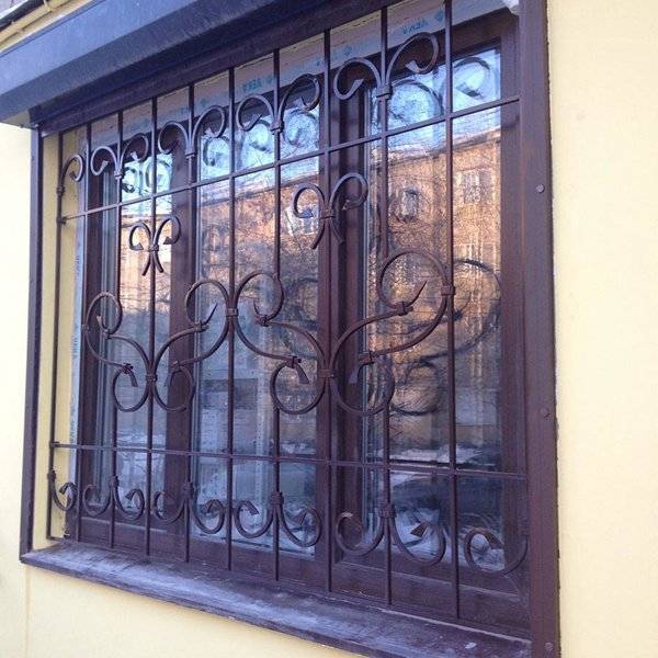 Кованые решетки на окна (65 фото): безопасность и декор в едином решении | ah-vkusno.ru
