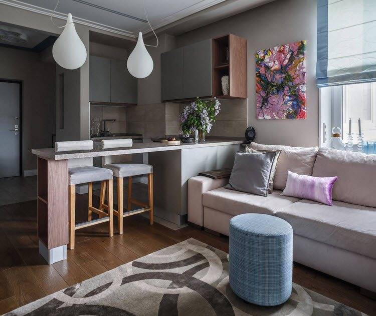 Дизайн маленькой кухни с диваном, телевизором и обеденной зоной
 - 35 фото