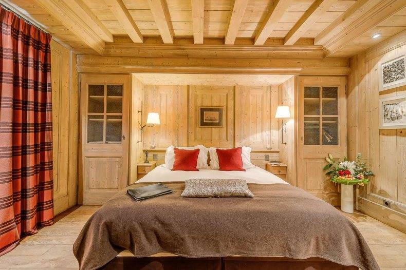 Деревянный потолок (46 фото): создаем уют и теплоту в доме. чем обшить потолок в деревянном доме – фотопримеры лучших идей