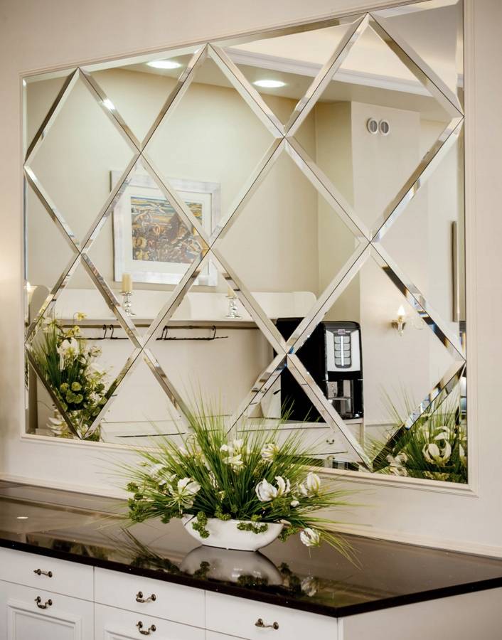 Зеркала в гостиной - 80 фото вариантов готового дизайна