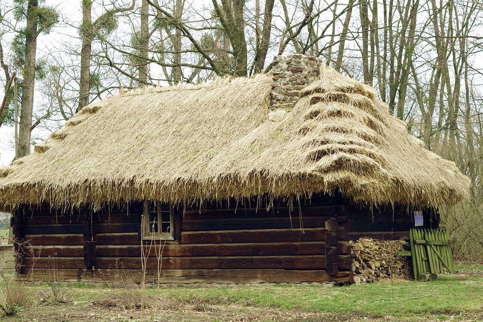 Почему в англии так популярны соломенные крыши 100-летней давности: пряничные домики по-британски