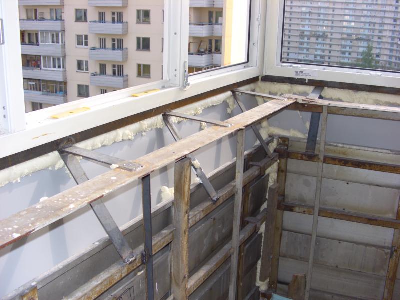 Остекление балкона в хрущевке: советы и рекомендации