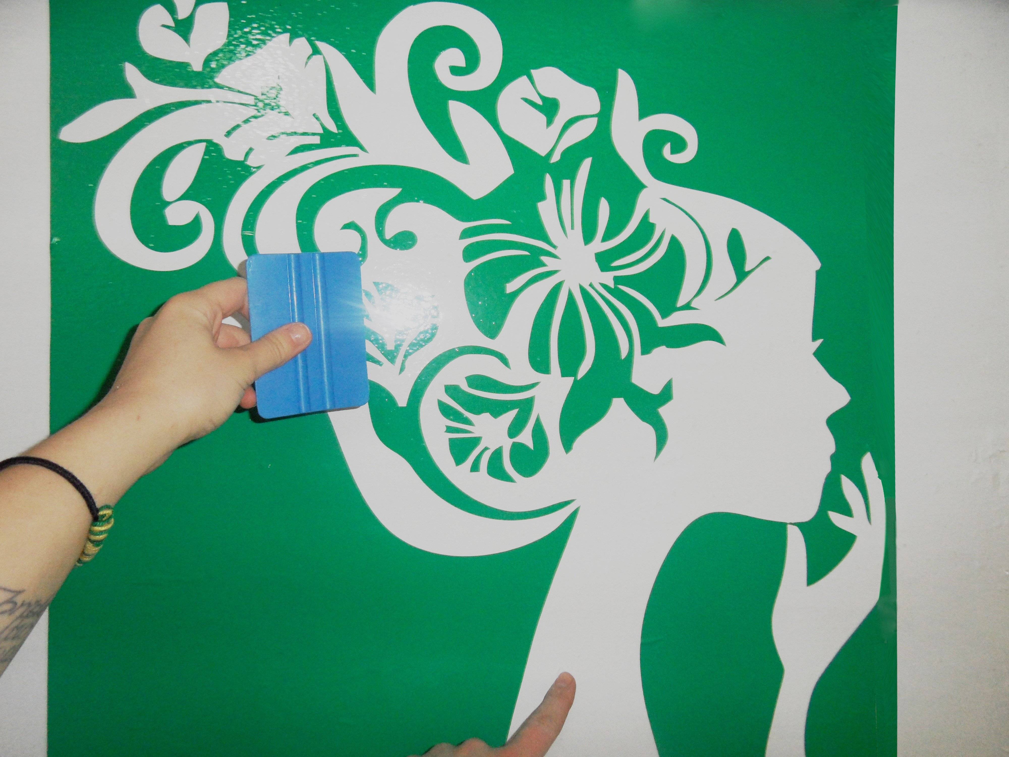 Трафареты для покраски стен: выбор и изготовление своими руками