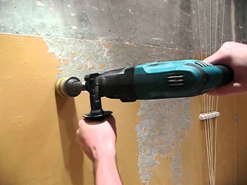 Как снять краску с бетонной стены: 4 способа
