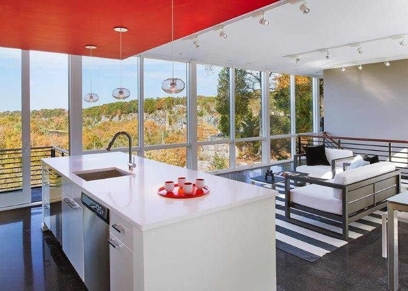 Лучшие варианты дизайна натяжных потолков на кухне — 130 фото идей