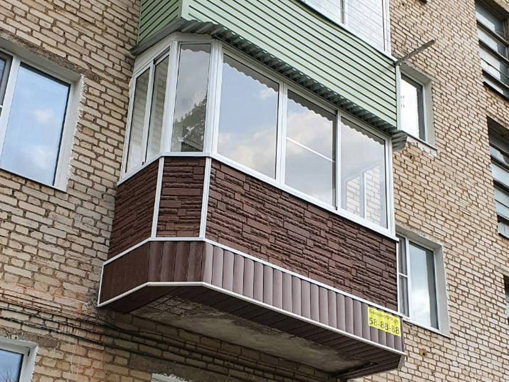 Обшивка балкона снаружи профнастилом и сайдингом своими руками: пошаговая инструкция с фото и видео