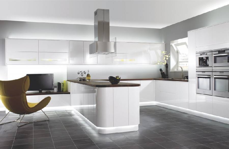 Белые кухни в интерьере: реальные фото дизайна в разных стилях