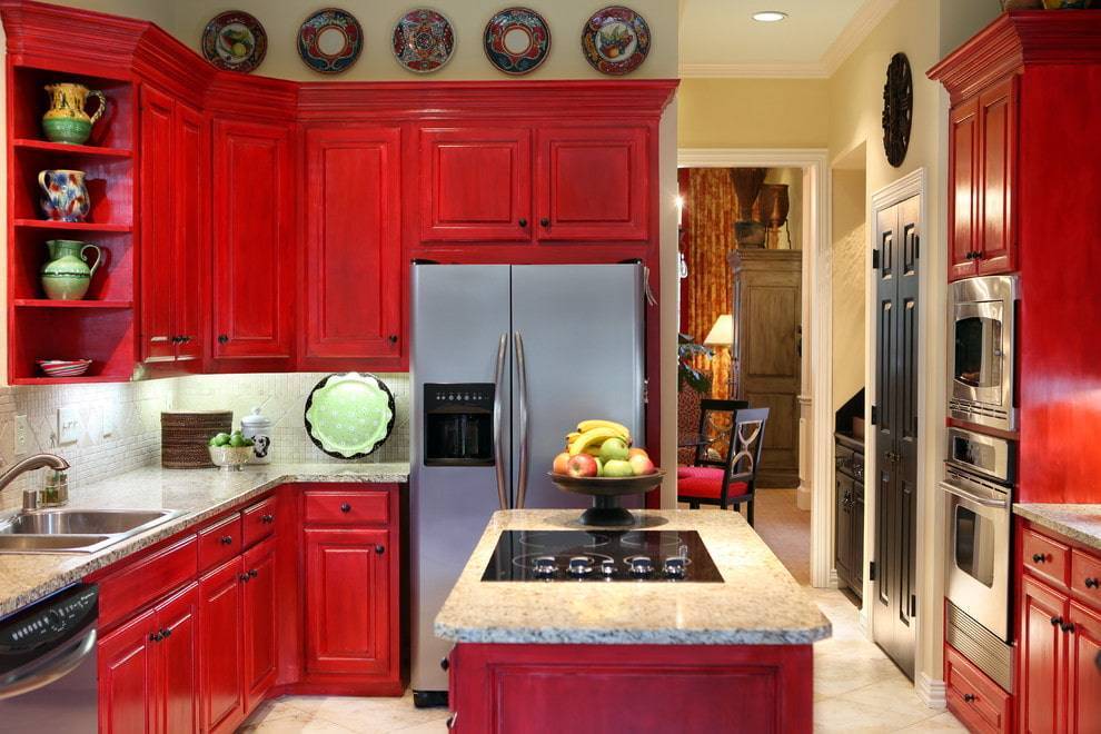 Красная кухня - реальные фото красных кухонь в интерьере с красным холодильником, с красным гарнитуром.кухня — вкус комфорта