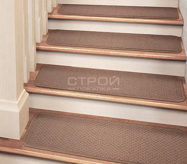 Резиновые и прочие материалы для проступей на ступени. накладки для ступеней лестницы: критерии выбора и способы укладки