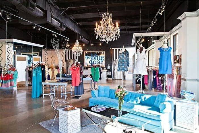 Магазин одежды - дизайн помещения внутри и снаружи