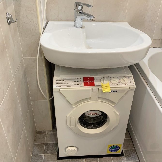 Раковина над стиральной машиной: умывальники и мойки на стиралкой в ванной комнате, как установить, фото