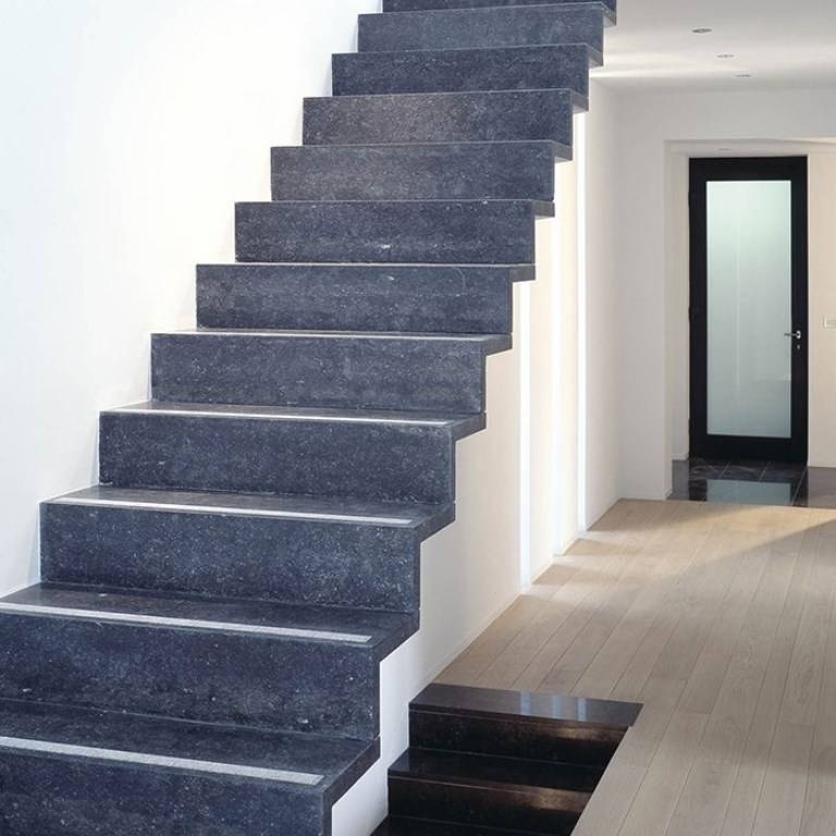 Облицовка лестниц плиткой – выбор практичного и красивого материала  