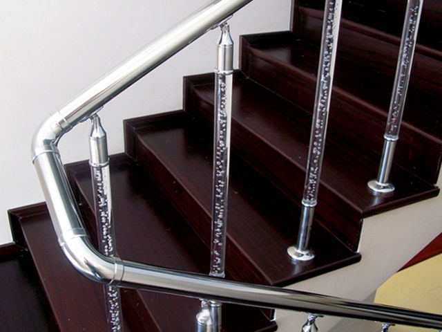 Лестница из профильной трубы своими руками: инструкция по расчету и сборке металлопрофиля (фото и видео)