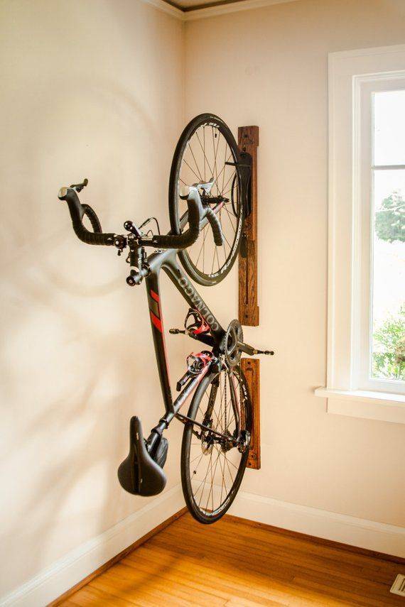 Как сделать крепление на стену для велосипеда своими руками