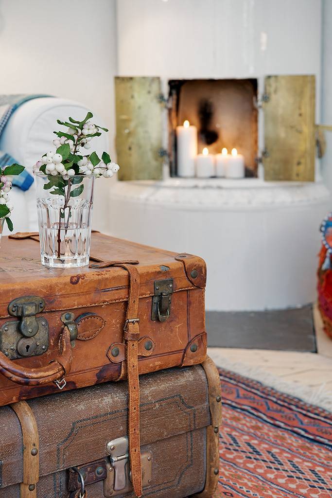 Декор старого чемодана — идеи для интерьера  75 фото