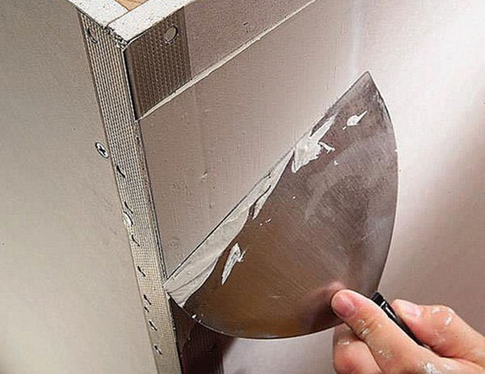 Как сделать шпаклевку углов стен своими руками по технологии