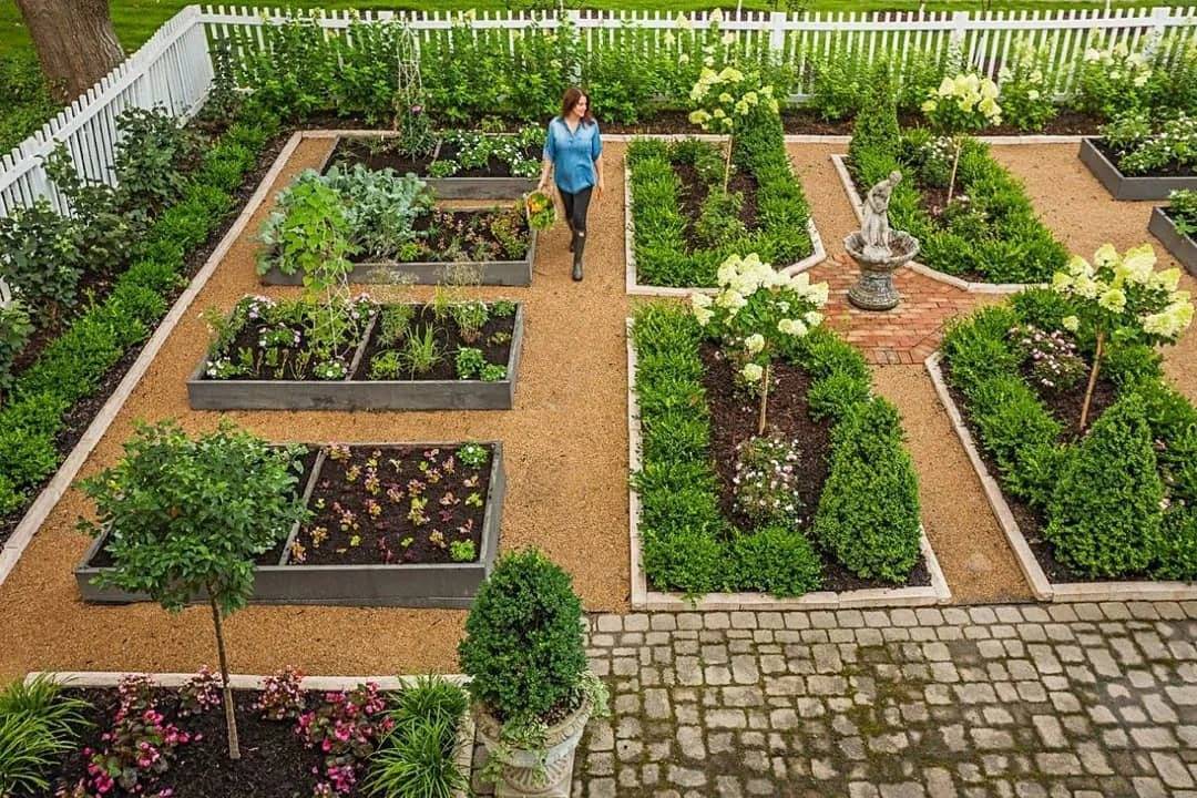 Как оформить сад своими руками - полезные советы и самые оригинальные идеи смотрите в обзоре на фото
