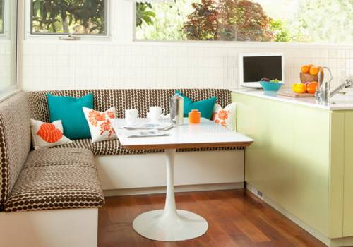 Маленький диван на кухню - фото интерьера с небольшими диванами для маленкой кухни со спальным местом.кухня — вкус комфорта