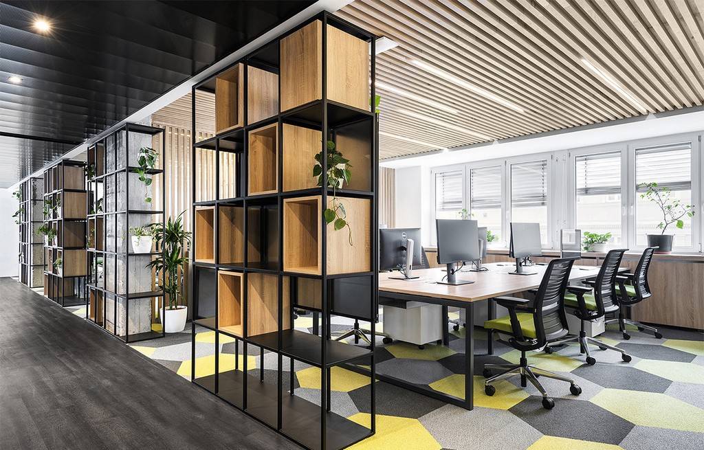 Дизайн it-офиса: как грамотно вписать технологичные решения в интерьер. функциональные зоны офиса. | designic